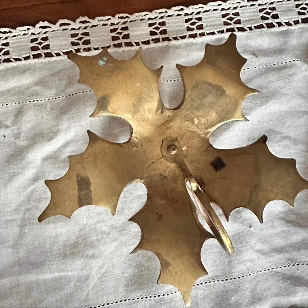 Vintage brass Leaf Candle Holder
